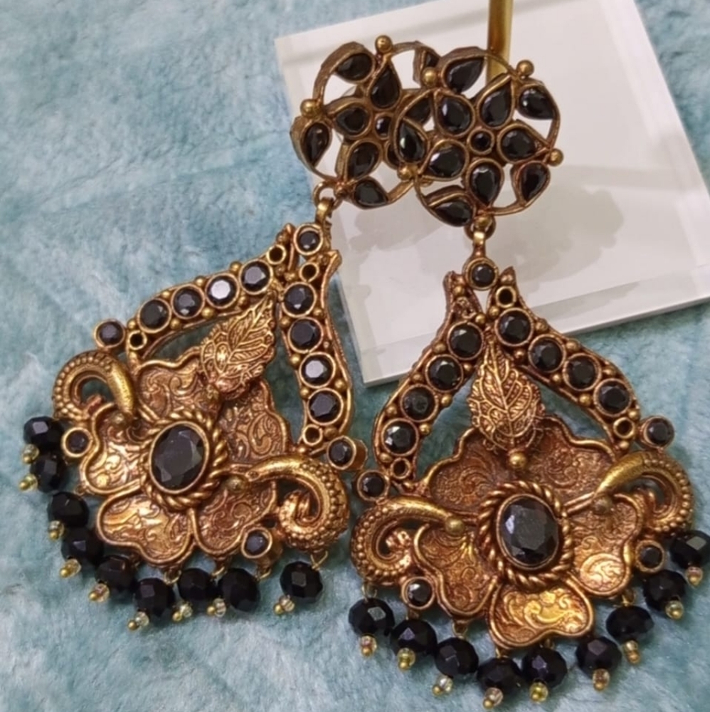 A Delicate handmade, Gold Plated/finishing earrings - Picture 2 of 4